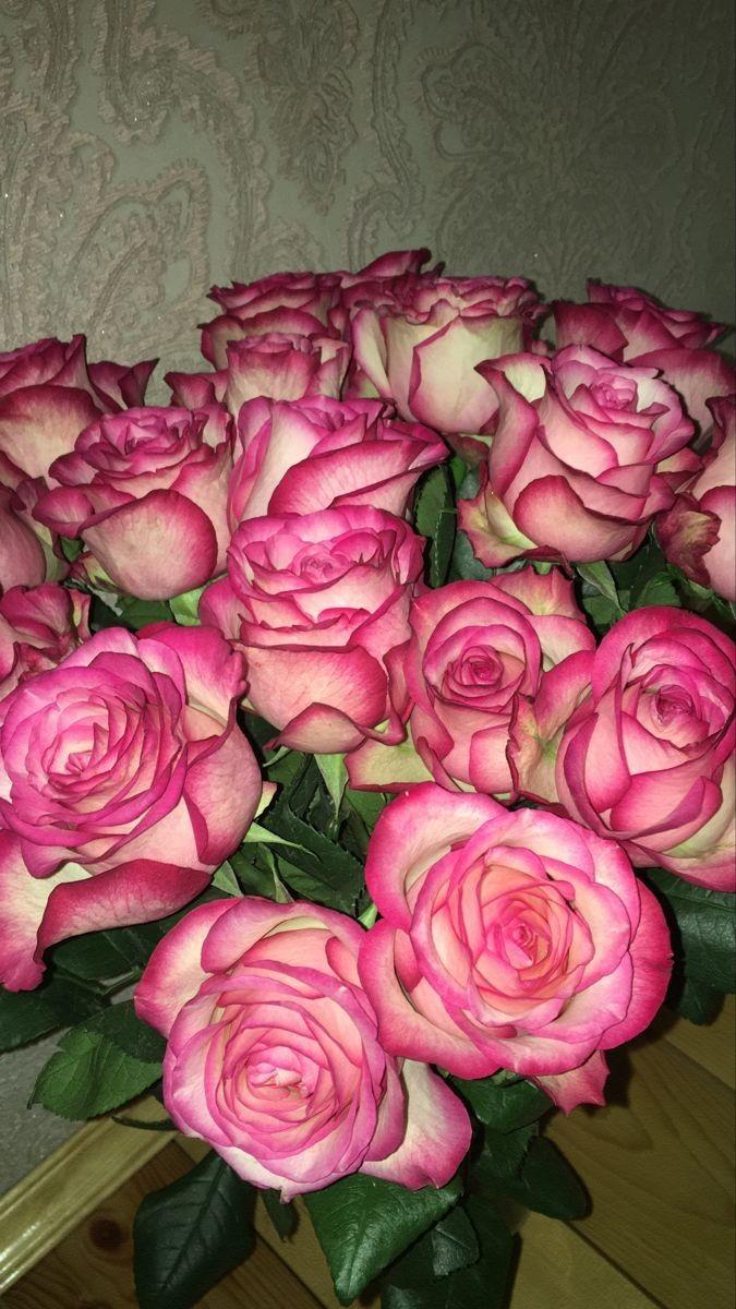 RidgeHarborFolio workshop space where corporate flower arrangements are designed and prepared for business delivery